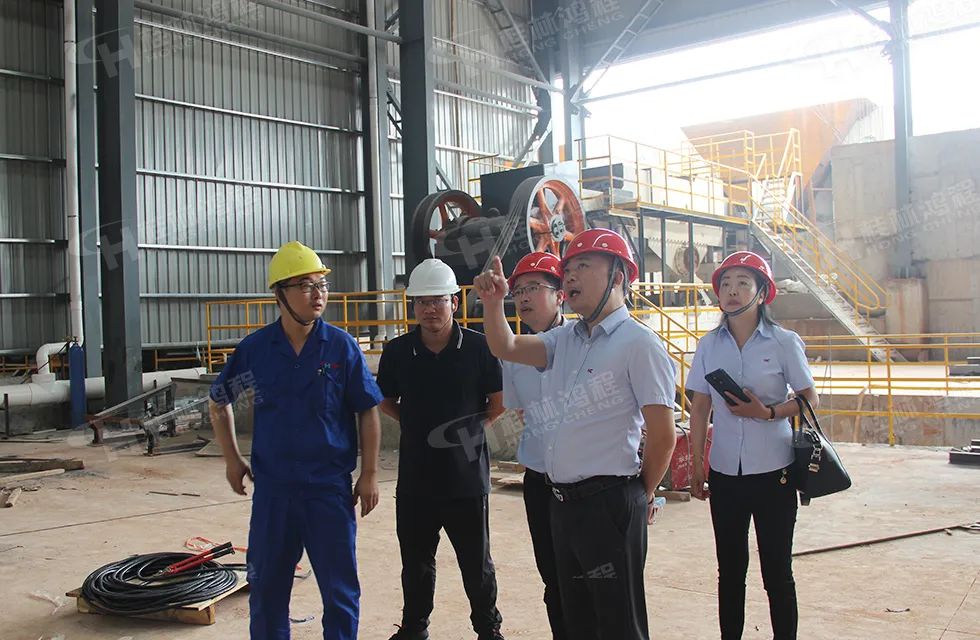 桂林鴻程老總?cè)輻潎偛糜H征‘客戶零距離 共創(chuàng)新未來’服務(wù)活動