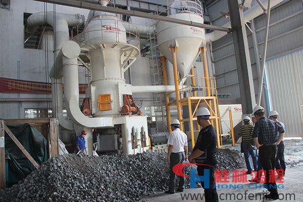 立磨/立磨結(jié)構(gòu)/立磨工作原理/桂林鴻程磨粉機 立磨/立磨結(jié)構(gòu)/立磨工作原理/桂林鴻程磨粉機