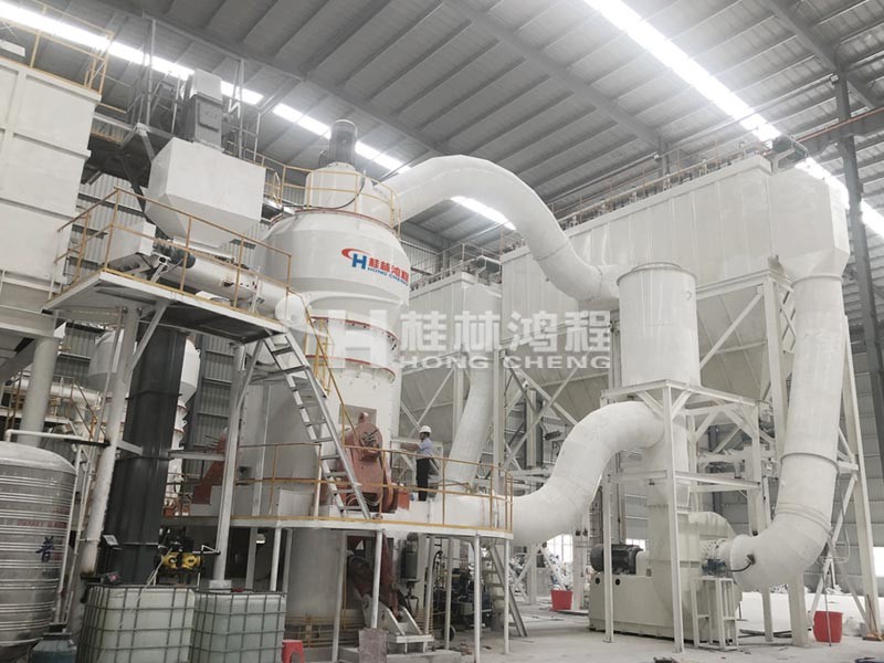 鋅礦磨粉機(jī)HLMX超細(xì)立磨廣西某客戶(hù)現(xiàn)場(chǎng)
