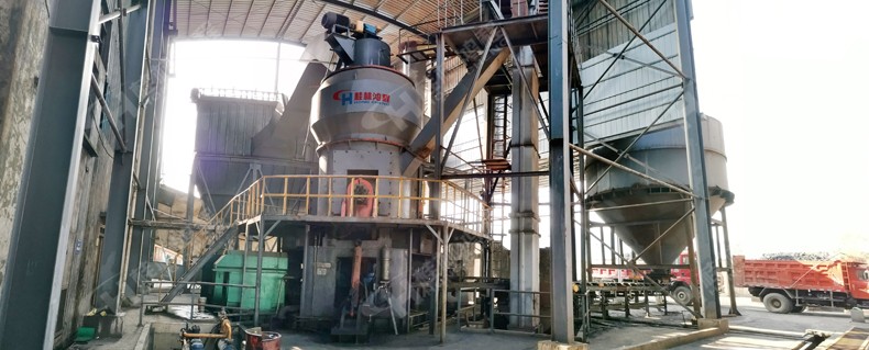 桂林鴻程年產(chǎn)20萬(wàn)噸高爐礦渣微粉生產(chǎn)設(shè)備實(shí)拍:HLM礦渣微粉立磨機(jī) 桂林鴻程年產(chǎn)20萬(wàn)噸高爐礦渣微粉生產(chǎn)設(shè)備實(shí)拍:HLM1700礦渣微粉立磨機(jī)