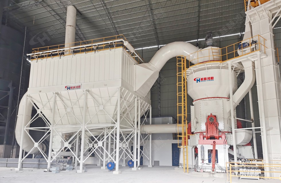 hlm2600石灰石原料立磨 產(chǎn)石粉325目D90 41噸/時 設備地點:廣西柳州 hlm2600石灰石原料立磨 產(chǎn)石粉325目D90 41噸/時 設備地點:廣西柳州